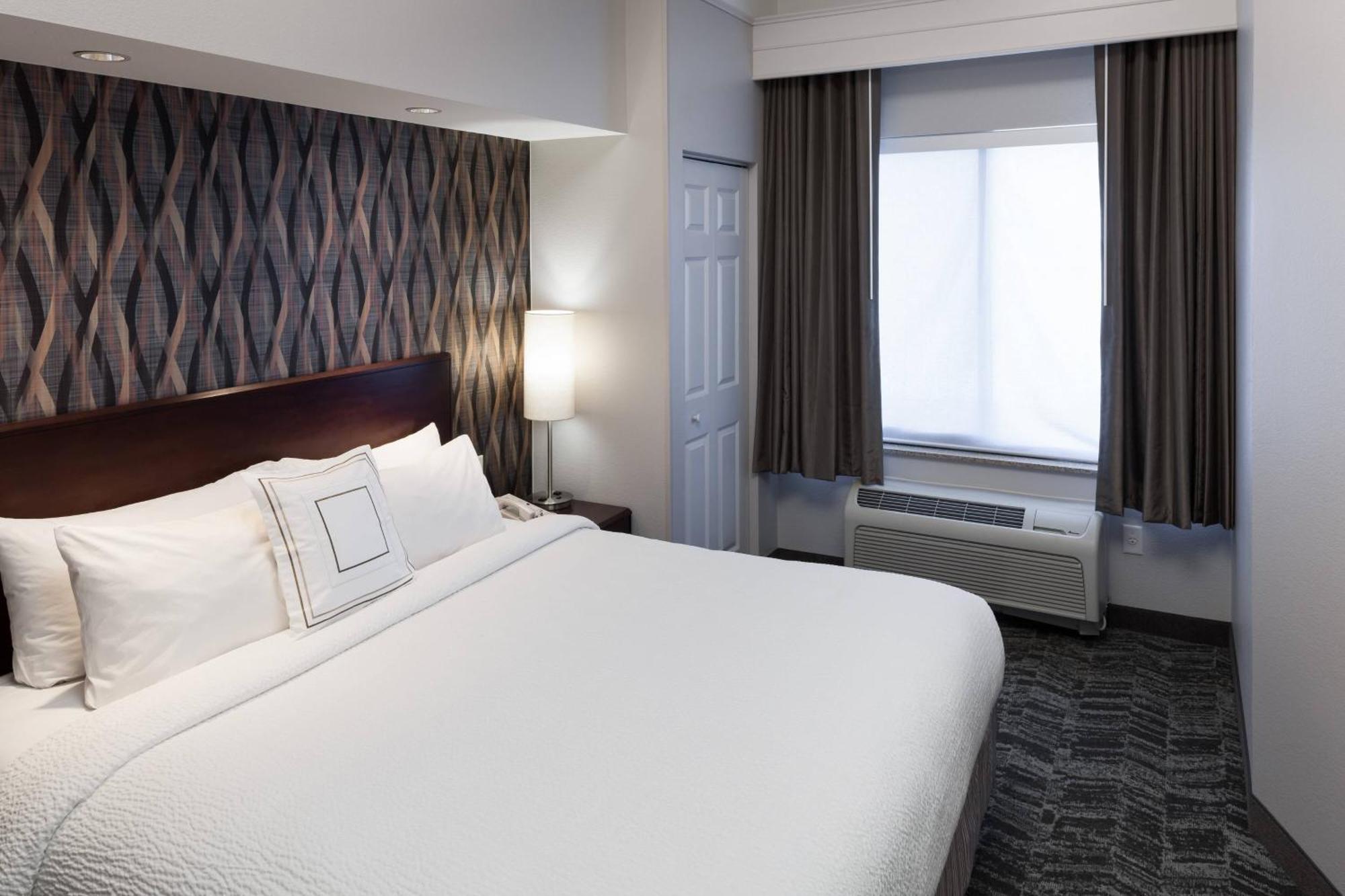 Springhill Suites By Marriott Portland Vancouver Exterior photo